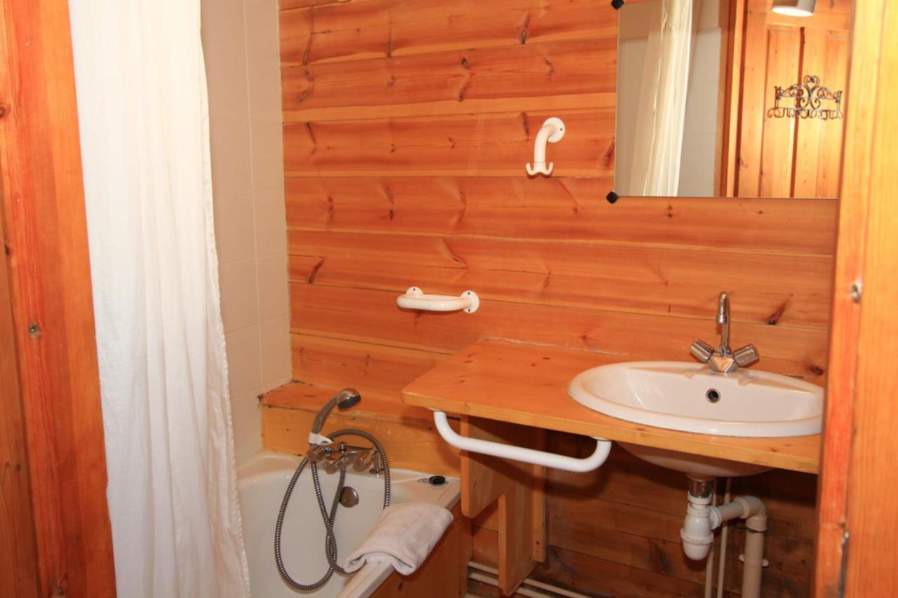Le Barlet23 Pers Hameau Des Chazals Nevache Hautes Alpes מראה חיצוני תמונה
